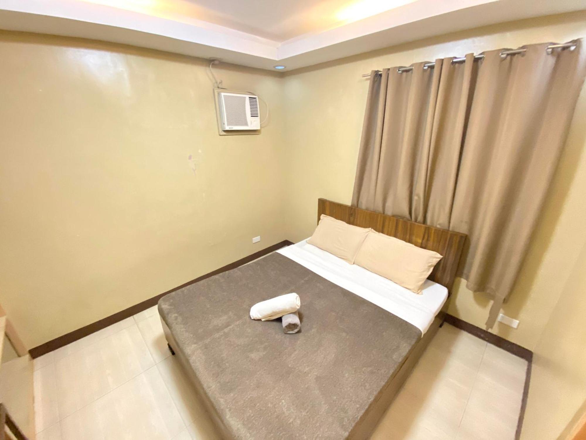 East Square Inn Bacolod Extérieur photo