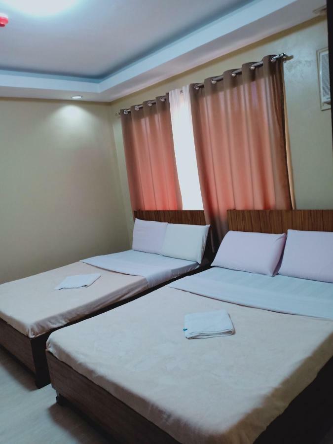 East Square Inn Bacolod Extérieur photo